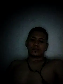 Snapshot of Mohamedxxx13 chatting on 10-11-25, 05:17 Mohamedxxx13 online show from 10-11-25, 05:17