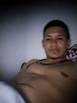 Snapshot of Mohamedxxx13 chatting on 10-16-25, 06:36 Mohamedxxx13 online show from 10-16-25, 06:36