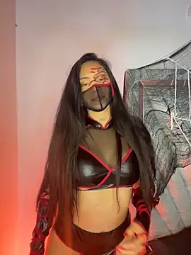 Snapshot of liahouses chatting on 10-29-25, 12:02 liahouses online show from 10-29-25, 12:02