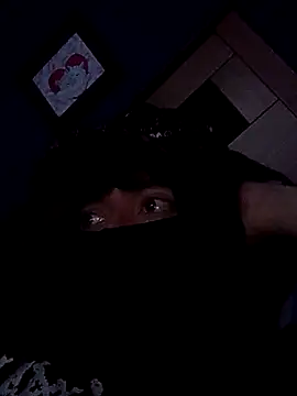 Hoott boyyszz online show from 10-31-25, 05:19