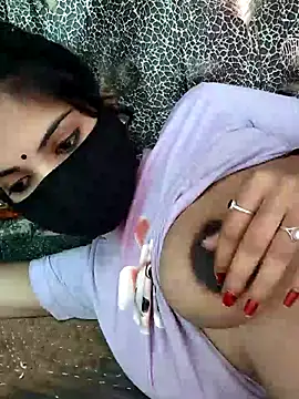 PRACHI-743 online show from 06-17-26, 12:57