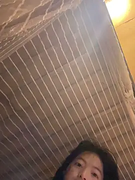 Snapshot of Tramy_xx chatting on 10-02-25, 08:43 Tramy xx online show from 10-02-25, 08:43