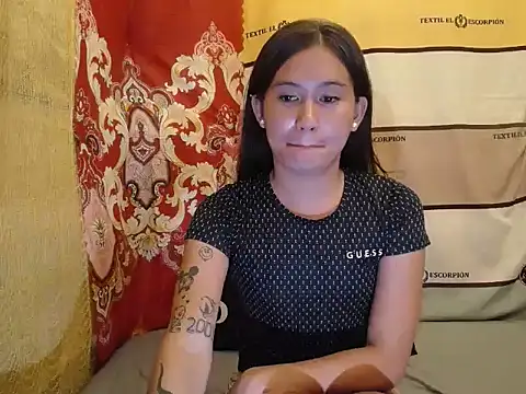 girlyesha online show from 10-08-25, 10:46