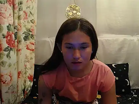 girlyesha online show from 10-18-25, 11:33