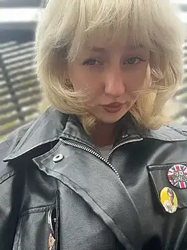 RonnieKiss online show from 05-15-26, 06:31