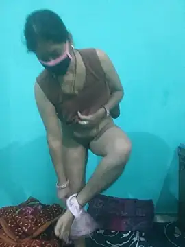 Cute-Charvii online show from 11-18-25, 06:12