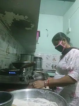 Cute-Charvii online show from 11-26-25, 12:50