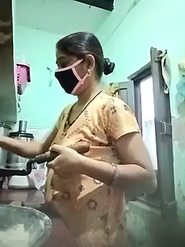 Cute-Charvii online show from 04-21-26, 12:34