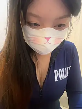 AZ37866 online show from 11-02-25, 02:14