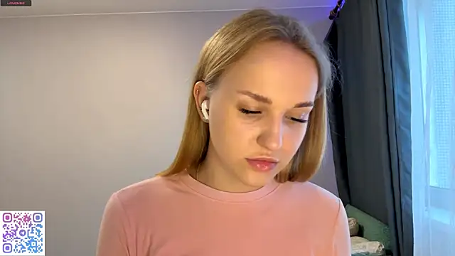 TanekaBoitel online show from 10-31-25, 11:11