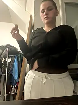 Alita 92 online show from 10-09-25, 07:34