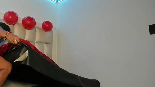 Snapshot of peyton__wat chatting on 05-15-26, 11:50 peyton wat online show from 05-15-26, 11:50