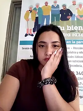 Snapshot of ANDREA-10_ chatting on 05-11-26, 02:34 ANDREA-10 online show from 05-11-26, 02:34