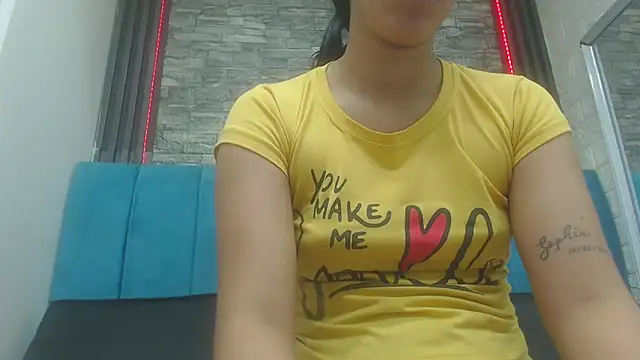 Snapshot of Lil_Rose2006 chatting on 12-18-25, 11:49 Lil Rose2006 online show from 12-18-25, 11:49