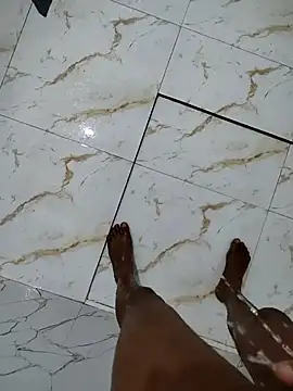 Snapshot of DICKLANKA chatting on 03-22-26, 05:49 DICKLANKA online show from 03-22-26, 05:49