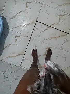 Snapshot of DICKLANKA chatting on 04-10-26, 07:18 DICKLANKA online show from 04-10-26, 07:18