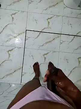 Snapshot of DICKLANKA chatting on 04-11-26, 06:56 DICKLANKA online show from 04-11-26, 06:56