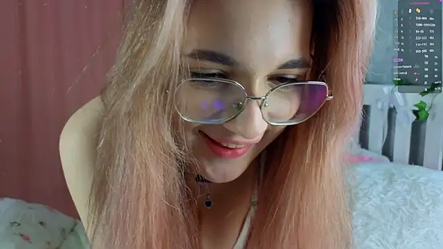 vivyboo111 online show from 03-08-26, 08:12