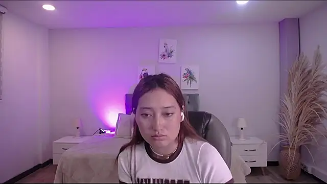 Samara Hilton 2 online show from 12-05-25, 06:26