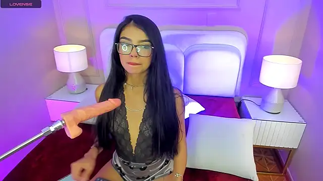 Snapshot of cata_monrey chatting on 11-28-25, 04:37 cata monrey online show from 11-28-25, 04:37