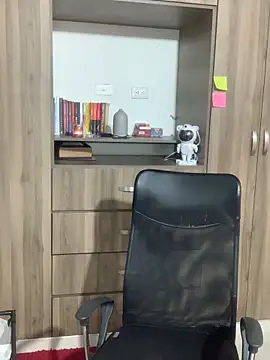 Snapshot of sweet-abbie chatting on 11-27-25, 02:57 sweet-abbie online show from 11-27-25, 02:57