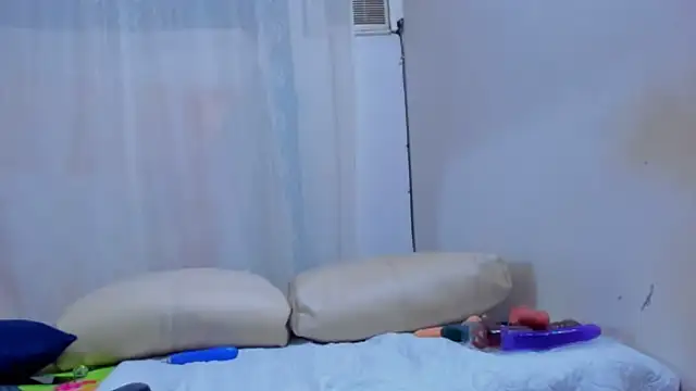 Snapshot of Maturealiciaray chatting on 11-18-25, 04:50 Maturealiciaray online show from 11-18-25, 04:50