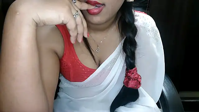 Snapshot of Anusree-Sexy chatting on 07-12-26, 10:17 Anusree-Sexy online show from 07-12-26, 10:17