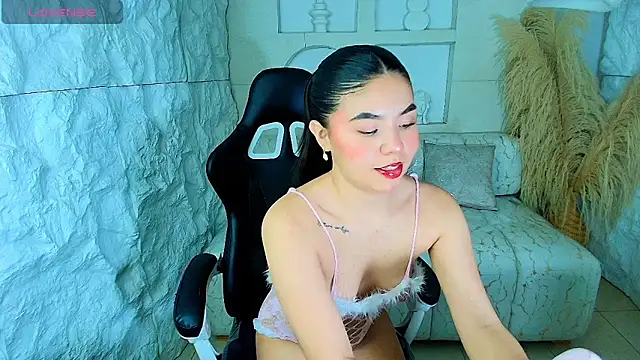 ambarina r online show from 11-30-25, 03:21