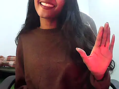 Snapshot of Hottie-rani chatting on 12-05-25, 02:36 Hottie-rani online show from 12-05-25, 02:36