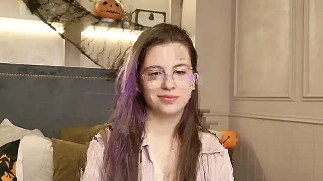 Akira Halls online show from 10-24-25, 05:48