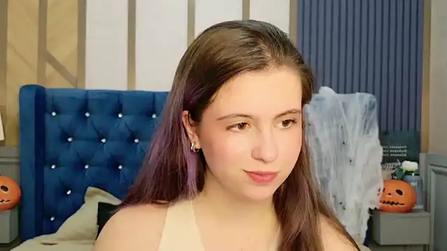 Akira Halls online show from 10-28-25, 09:06