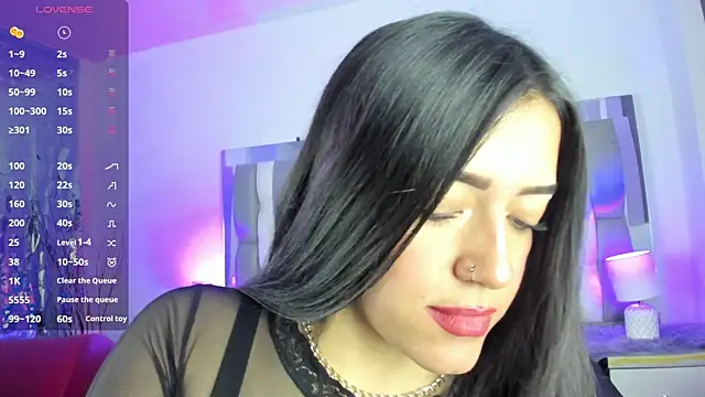Snapshot of IsaDiiaz chatting on 10-05-25, 04:33 IsaDiiaz online show from 10-05-25, 04:33