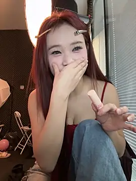 YY-27 online show from 11-23-25, 08:14