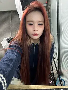 YY-27 online show from 12-04-25, 04:55