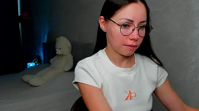 Snapshot of fun_nd_bun chatting on 06-25-26, 01:05 fun nd bun online show from 06-25-26, 01:05