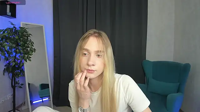 Snapshot of mellisadream chatting on 09-26-25, 01:42 mellisadream online show from 09-26-25, 01:42