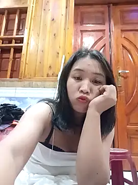 Snapshot of Suzuki_see chatting on 10-17-25, 12:52 Suzuki see online show from 10-17-25, 12:52