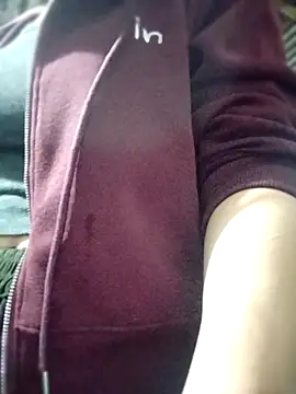 Snapshot of Mc_chinese chatting on 11-18-25, 12:27 Mc chinese online show from 11-18-25, 12:27