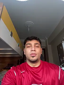 Snapshot of astoperaa chatting on 12-18-25, 01:39 astoperaa online show from 12-18-25, 01:39