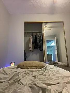 Snapshot of slickdickfreak chatting on 03-15-26, 11:22 slickdickfreak online show from 03-15-26, 11:22