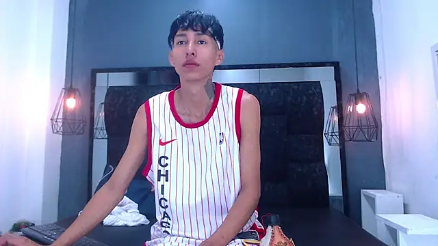 Snapshot of Daniel_delux_ chatting on 09-25-25, 12:53 Daniel delux online show from 09-25-25, 12:53