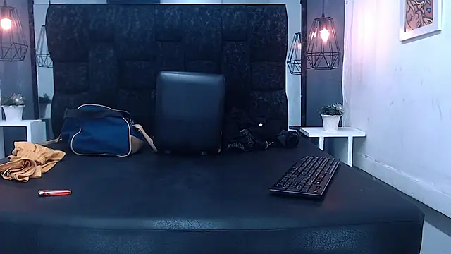 Snapshot of Daniel_delux_ chatting on 10-01-25, 11:38 Daniel delux online show from 10-01-25, 11:38