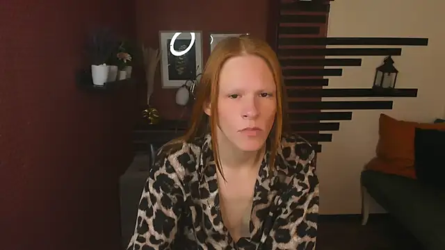 ChloeValentinee online show from 11-21-25, 01:32