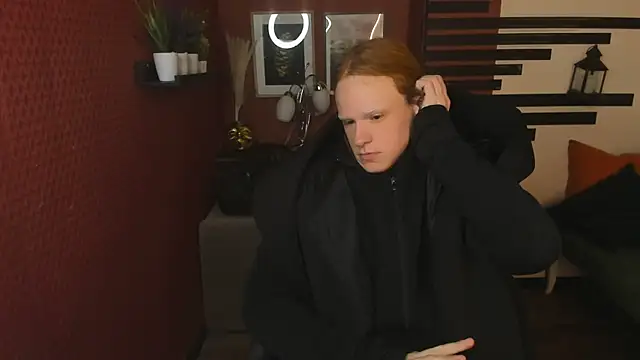 ChloeValentinee online show from 11-26-25, 11:00