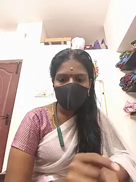 Snapshot of Tamil_Yalini12 chatting on 06-14-26, 02:46 Tamil Yalini12 online show from 06-14-26, 02:46