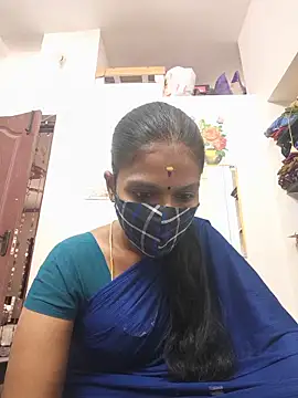 Snapshot of Tamil_Yalini12 chatting on 06-18-26, 06:13 Tamil Yalini12 online show from 06-18-26, 06:13