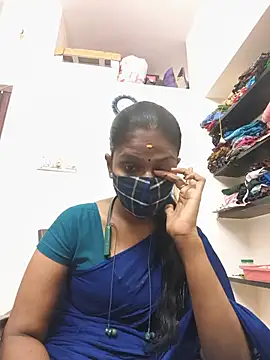 Snapshot of Tamil_Yalini12 chatting on 06-18-26, 10:19 Tamil Yalini12 online show from 06-18-26, 10:19