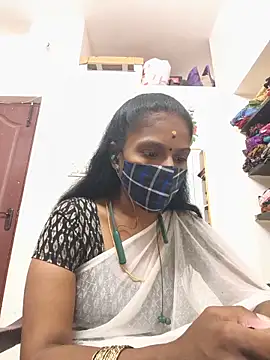 Snapshot of Tamil_Yalini12 chatting on 06-20-26, 10:40 Tamil Yalini12 online show from 06-20-26, 10:40