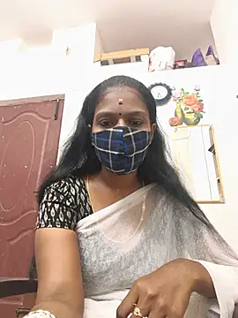 Snapshot of Tamil_Yalini12 chatting on 06-21-26, 12:57 Tamil Yalini12 online show from 06-21-26, 12:57