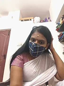 Snapshot of Tamil_Yalini12 chatting on 06-24-26, 04:28 Tamil Yalini12 online show from 06-24-26, 04:28